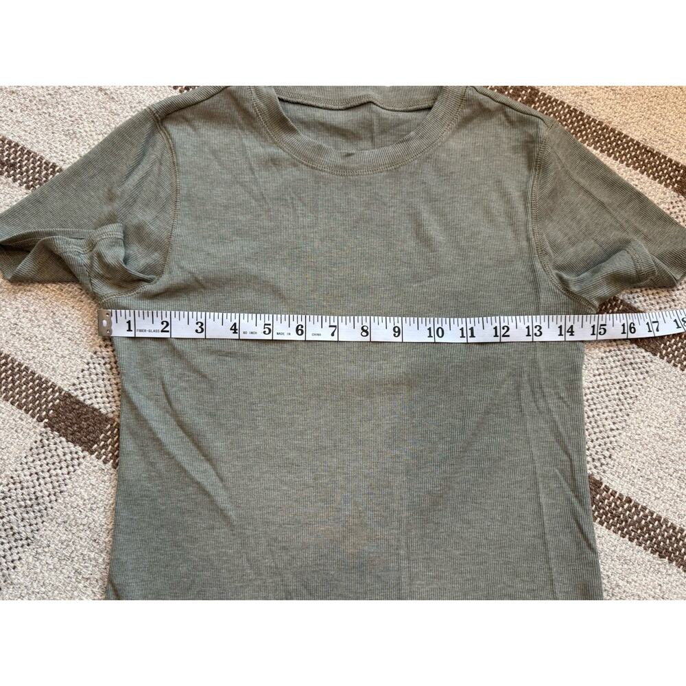 Vuori Pose Fitted Tee Rib Knit Green Crop Women’s Small Short Sleeve Shirt - Picture 3 of 6